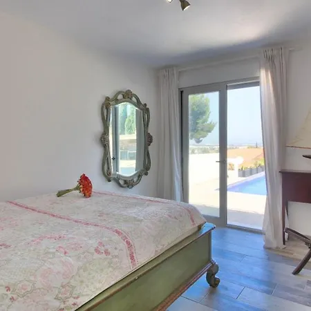 فيلة Tosal Gros Dk By Carlosferien