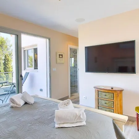 Tosal Gros Dk By Carlosferien فيلة *