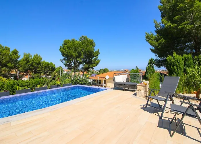 Tosal Gros Dk By Carlosferien دينايا