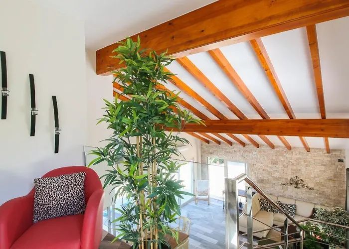 Villa Tosal Gros Dk By Carlosferien